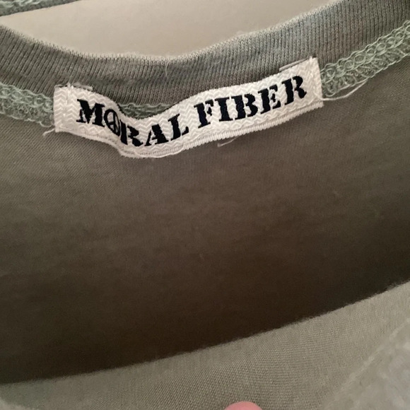 Moral Fiber green T-shirt medium - Picture 3 of 4